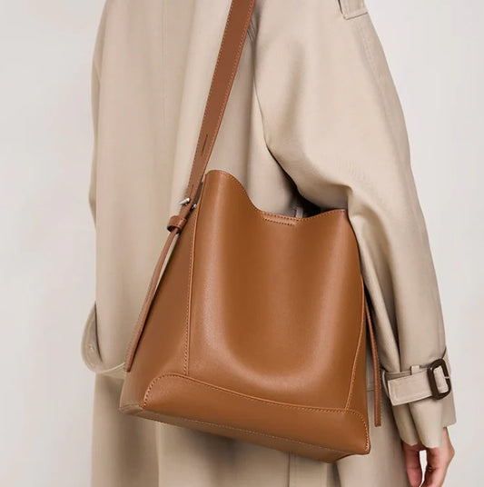 HAVRI Leather Shoulder Bag